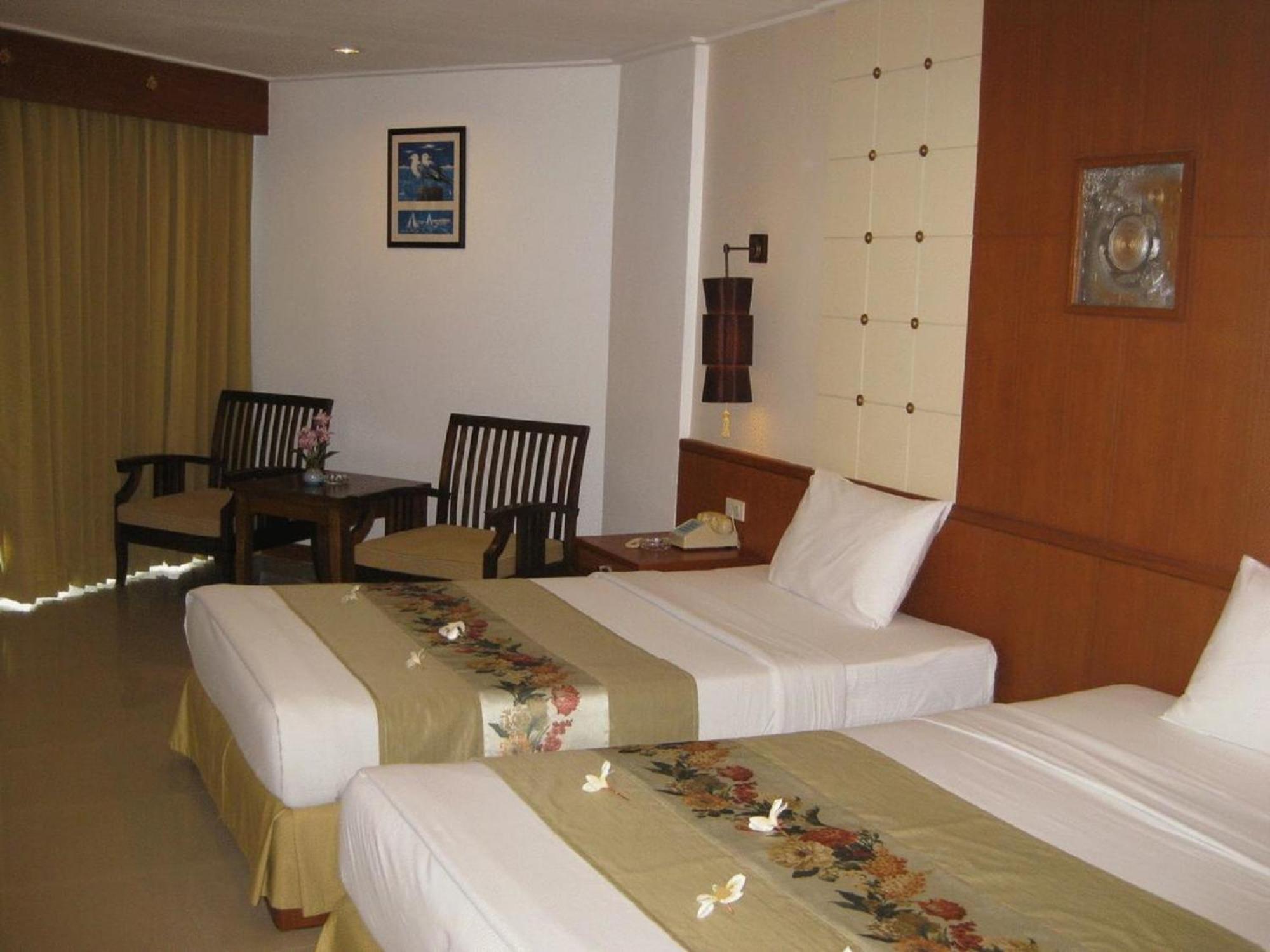 Royal Twins Palace Hotel Pattaya Zewnętrze zdjęcie
