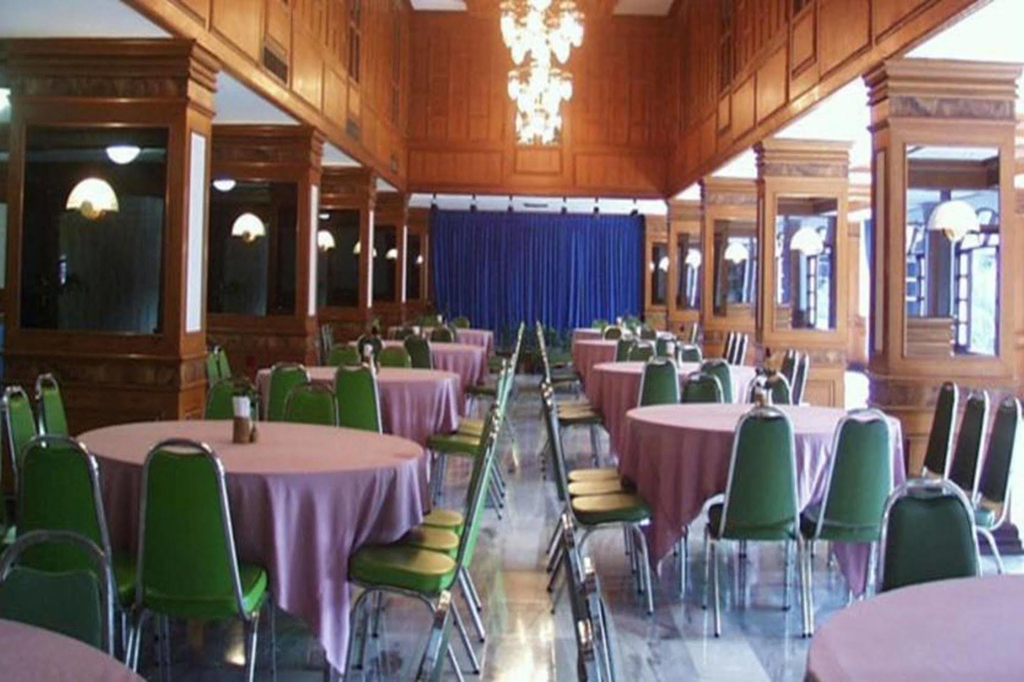 Royal Twins Palace Hotel Pattaya Zewnętrze zdjęcie