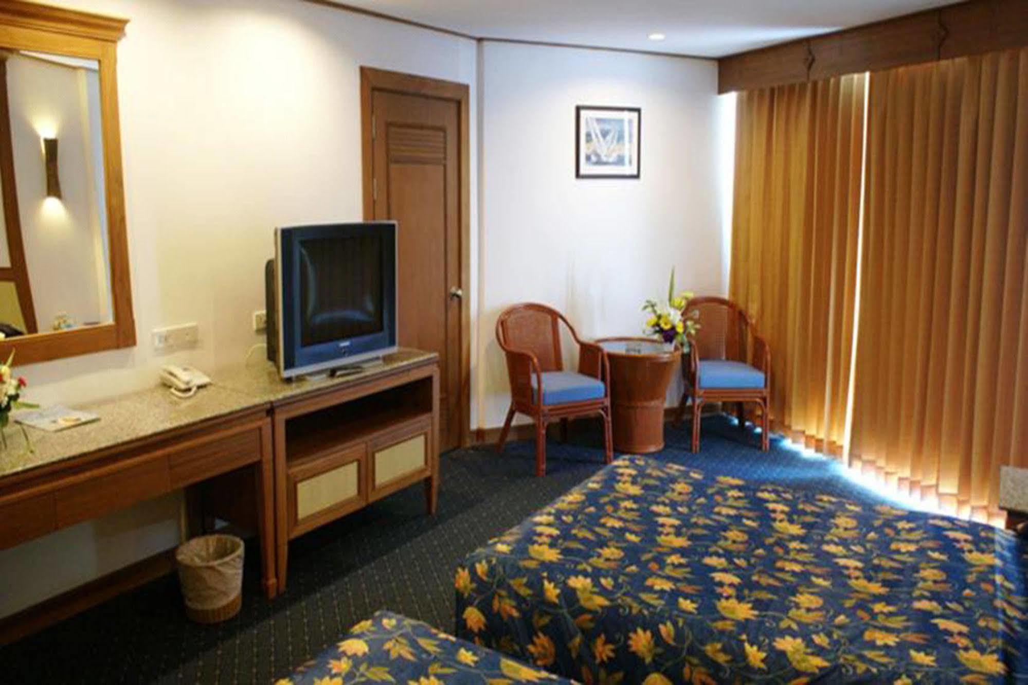 Royal Twins Palace Hotel Pattaya Zewnętrze zdjęcie