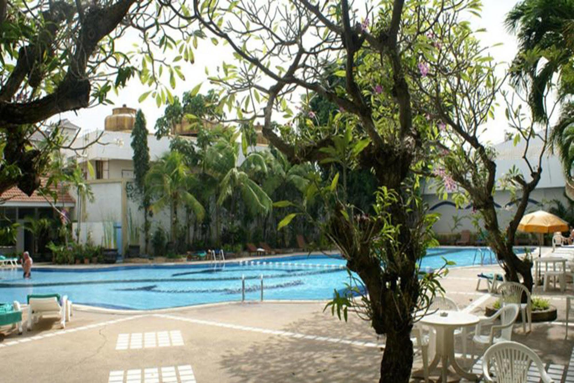 Royal Twins Palace Hotel Pattaya Zewnętrze zdjęcie