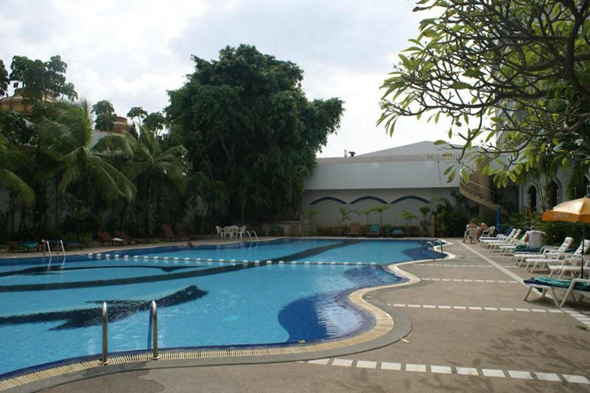 Royal Twins Palace Hotel Pattaya Zewnętrze zdjęcie