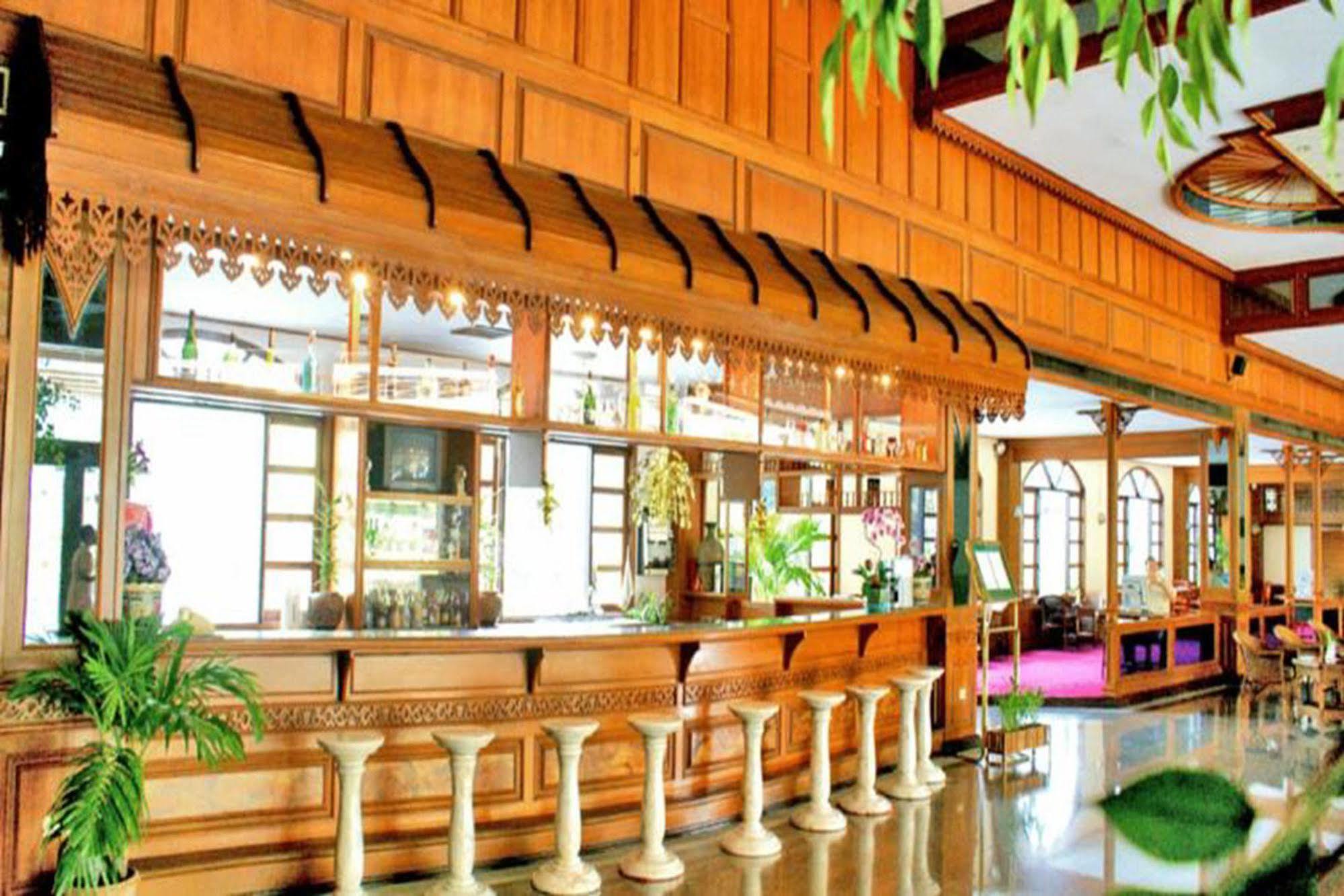 Royal Twins Palace Hotel Pattaya Zewnętrze zdjęcie